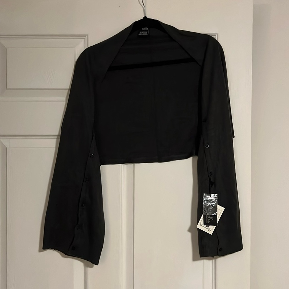The Bordeaux Wrap by Noelle
